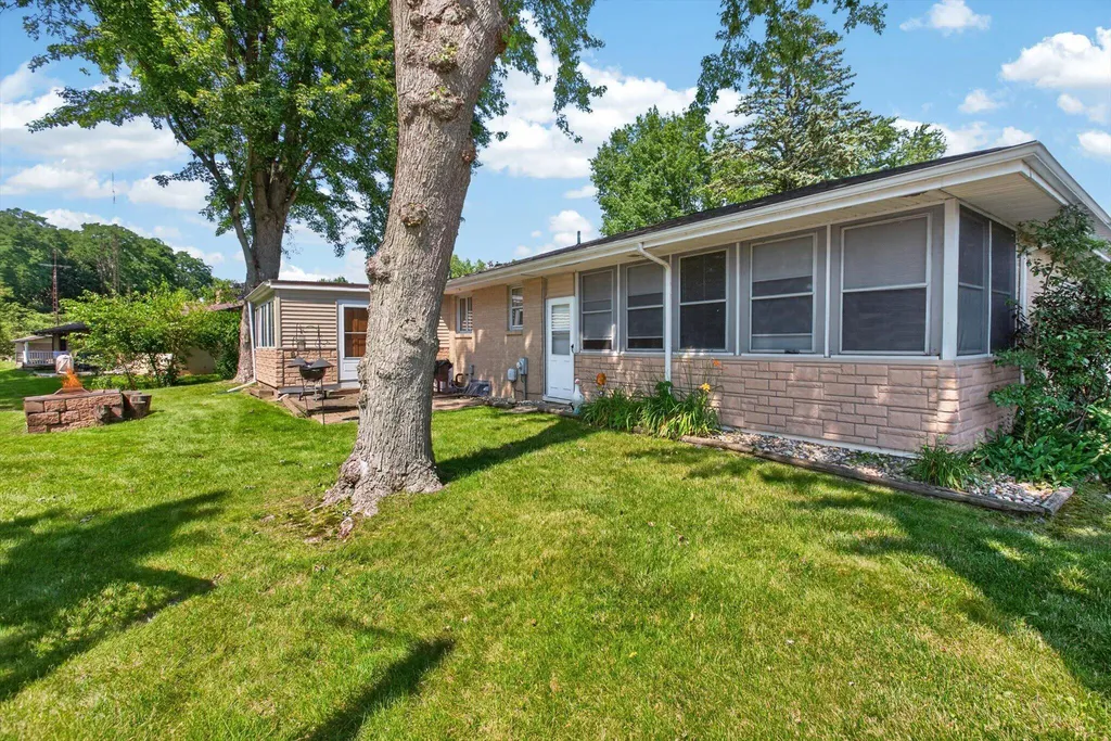 3036 W Bluffwood Terrace St. Joseph Charter Township MI 49085
