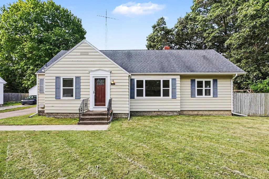 530 Montezuma Road St. Joseph Charter Township MI 49022