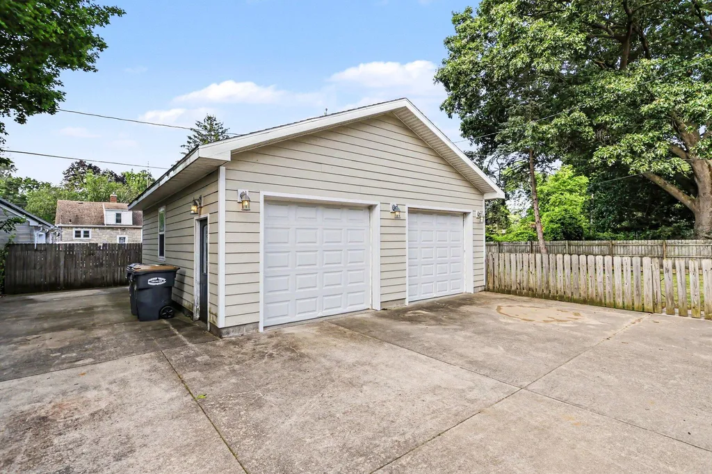 530 Montezuma Road St. Joseph Charter Township MI 49022