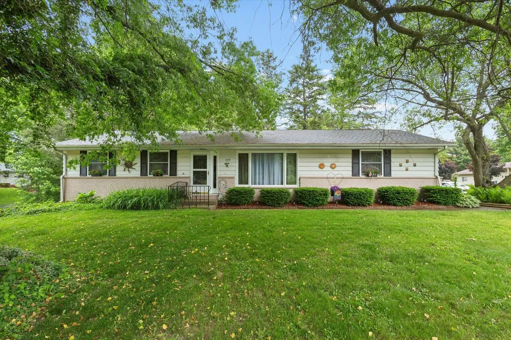 1359 W Glenlord Road Lincoln Charter Township MI 49085