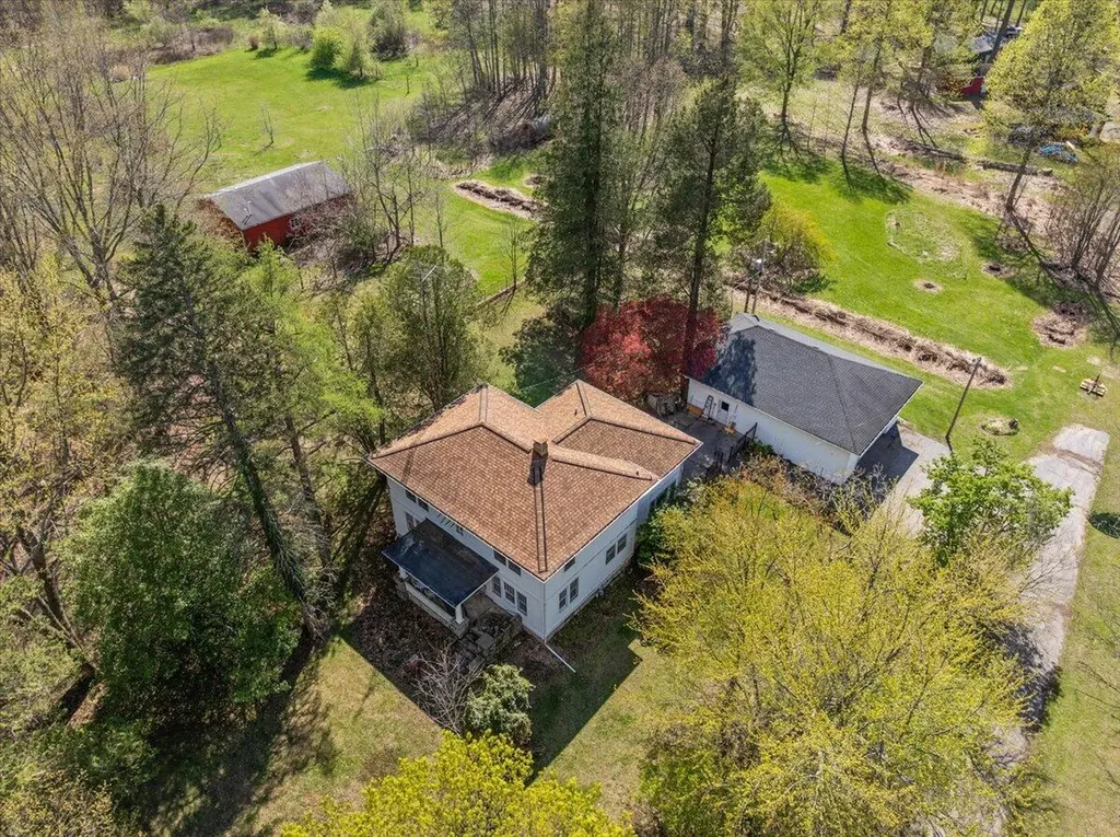 7038 Little Paw Paw Lake Road Coloma Charter Township MI 49038