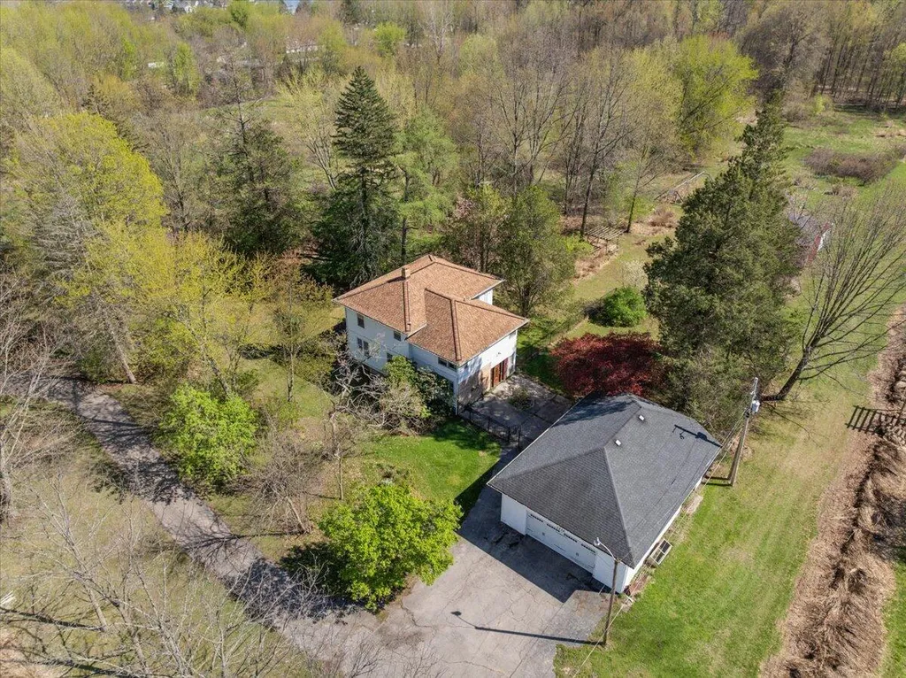 7038 Little Paw Paw Lake Road Coloma Charter Township MI 49038