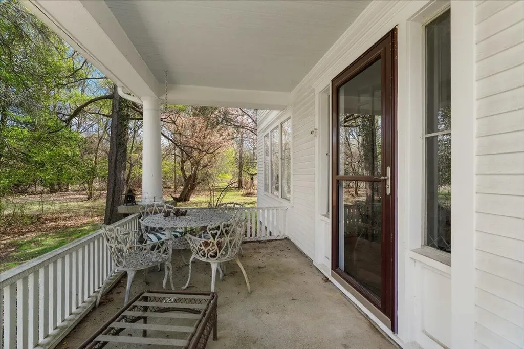 7038 Little Paw Paw Lake Road Coloma Charter Township MI 49038