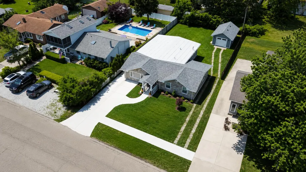 340 N Berrien Street New Buffalo City MI 49117