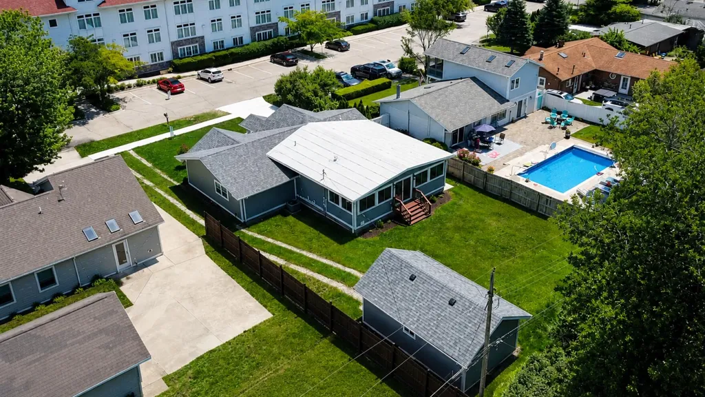 340 N Berrien Street New Buffalo City MI 49117