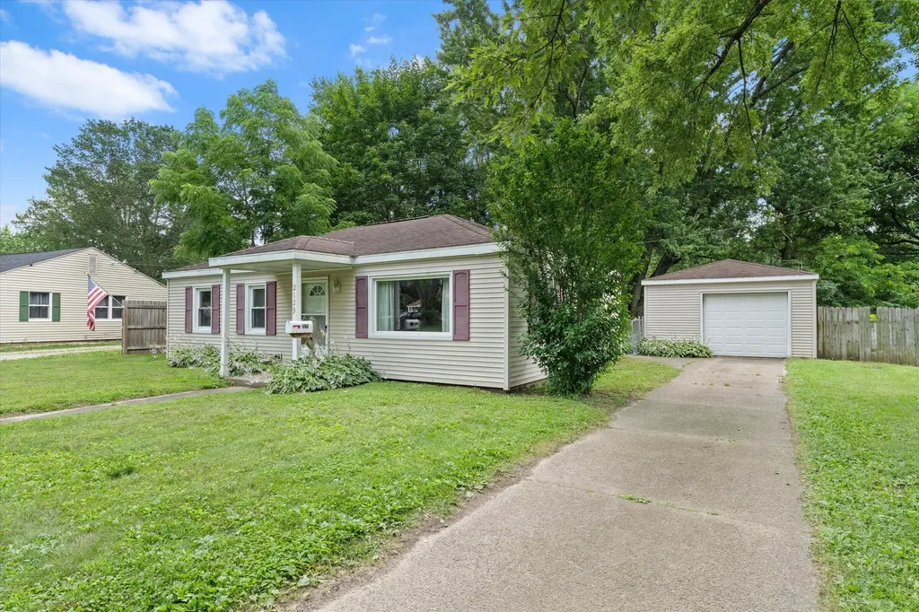 2129 Lewis Drive Niles Township MI 49120