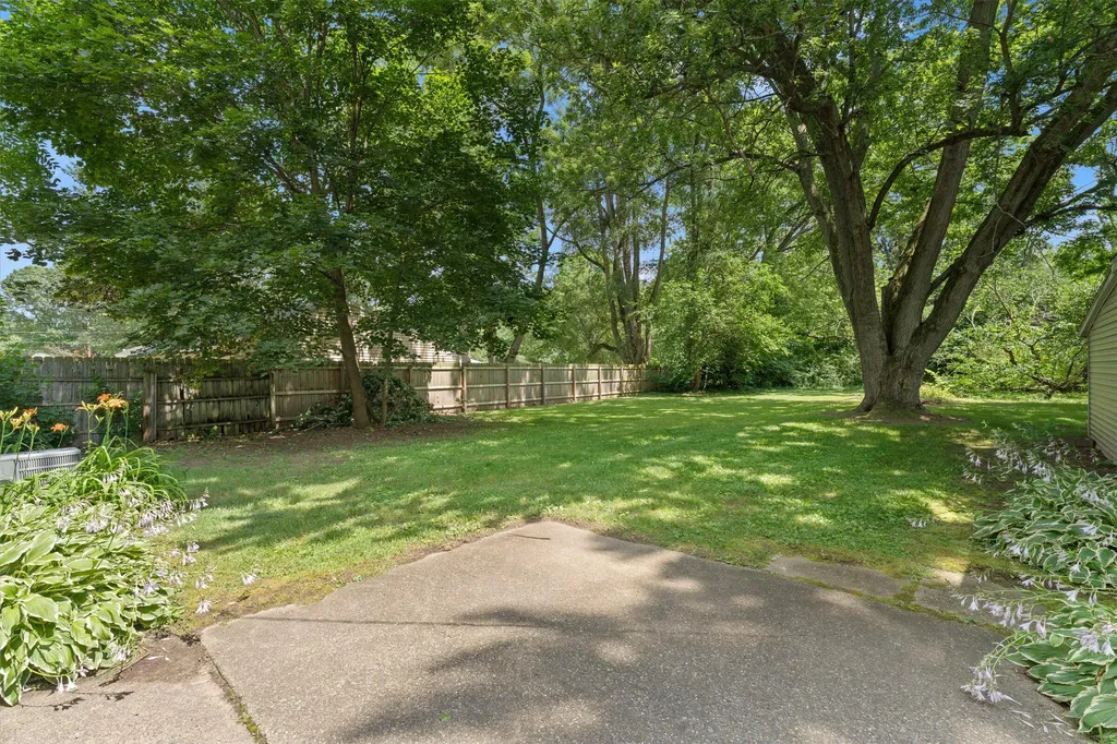 2129 Lewis Drive Niles Township MI 49120