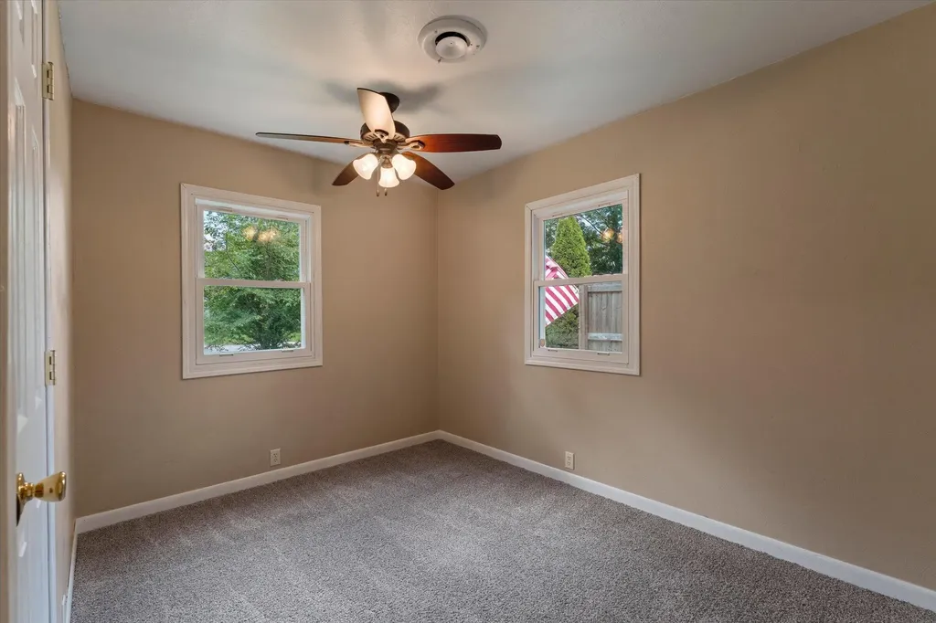 2129 Lewis Drive Niles Township MI 49120