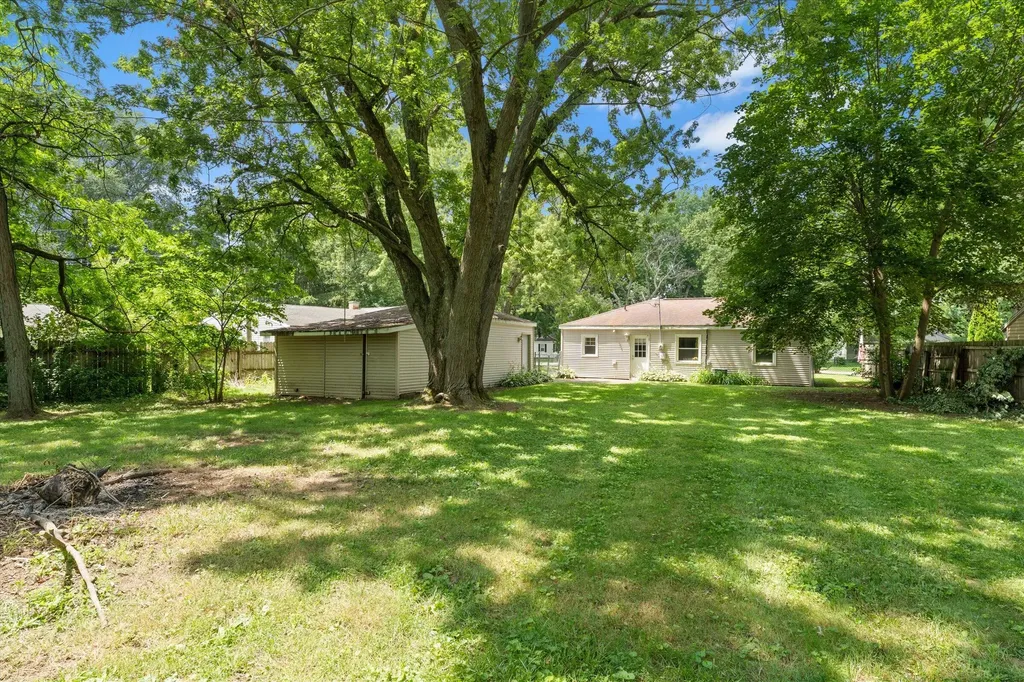 2129 Lewis Drive Niles Township MI 49120