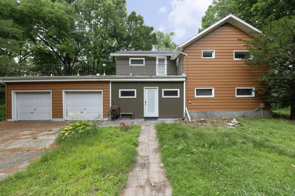 11218 N River Road Constantine Township MI 49042