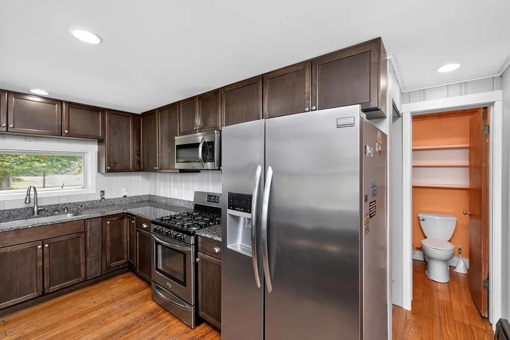 11218 N River Road Constantine Township MI 49042