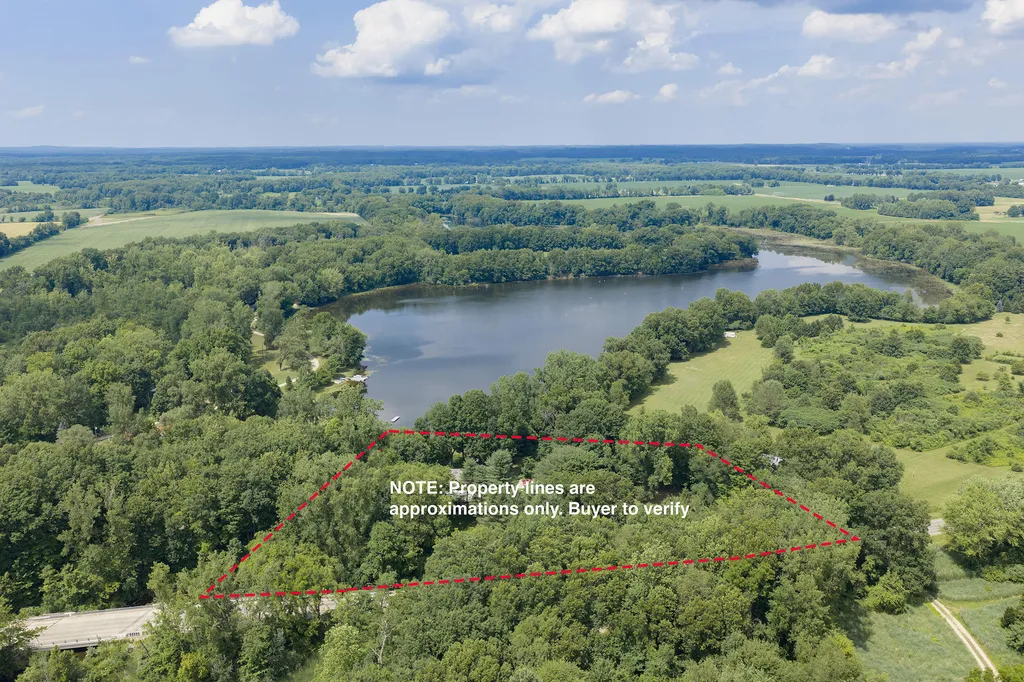 11218 N River Road Constantine Township MI 49042