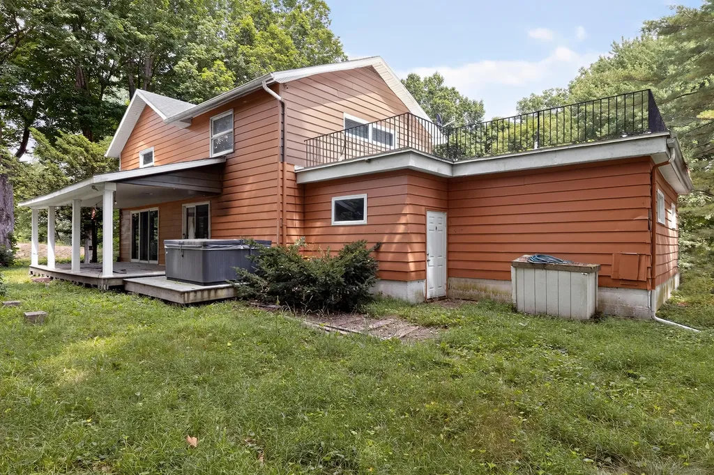 11218 N River Road Constantine Township MI 49042