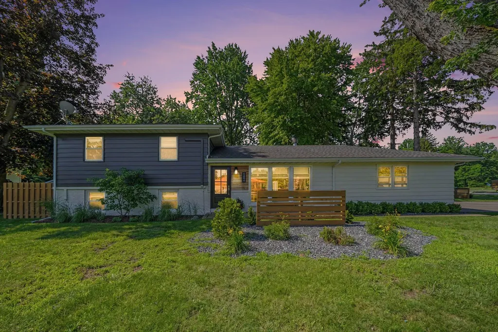 6484 Sawyer Road Chikaming Township MI 49125