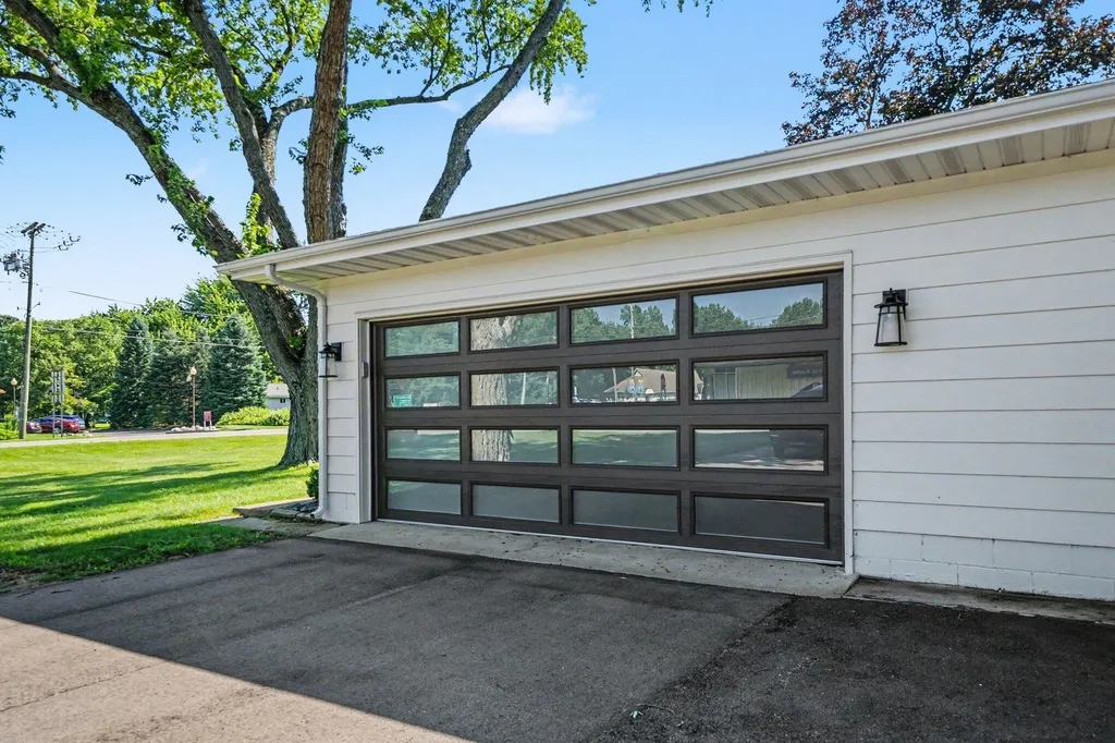 6484 Sawyer Road Chikaming Township MI 49125