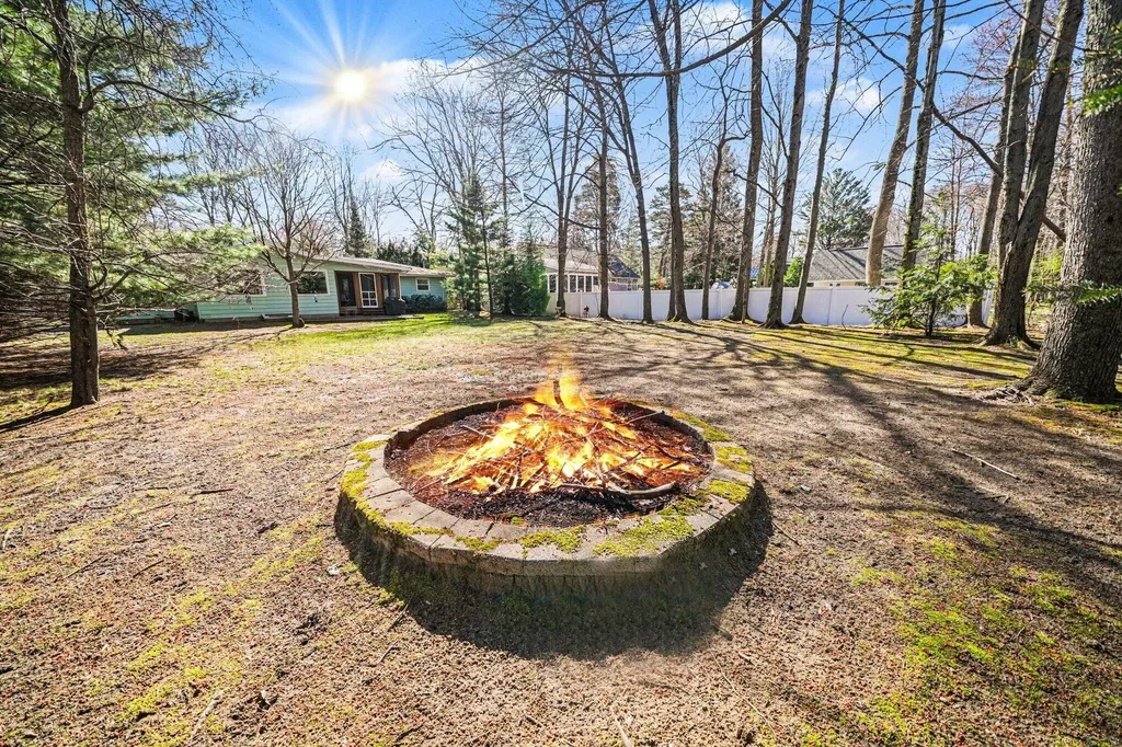 15972 Prusa Road Chikaming Township MI 49129