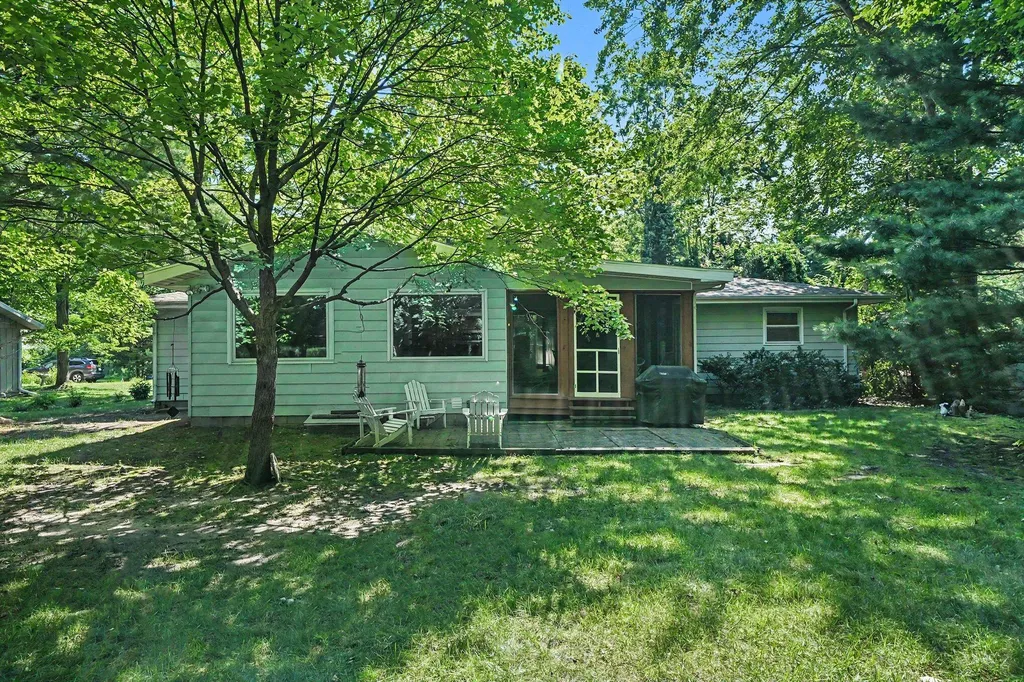 15972 Prusa Road Chikaming Township MI 49129