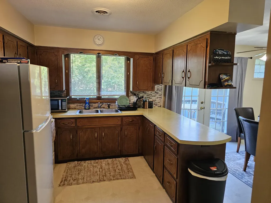 1605 &1609 Pheasant Run Baroda Village MI 49101