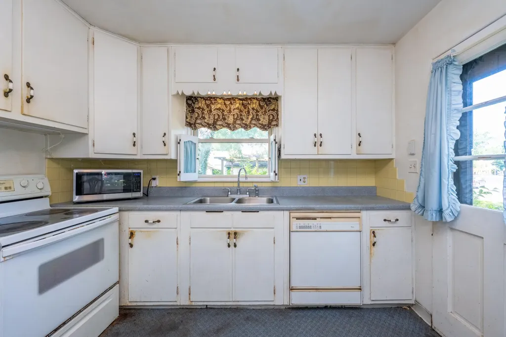 2308 Coles Avenue St. Joseph City MI 49085