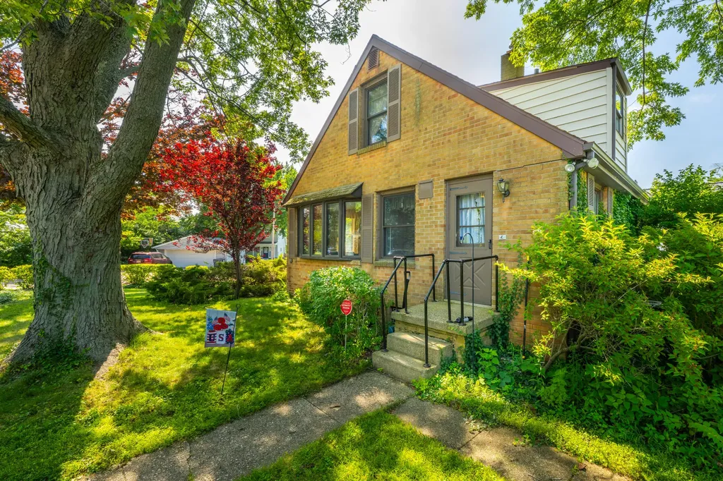 2308 Coles Avenue St. Joseph City MI 49085