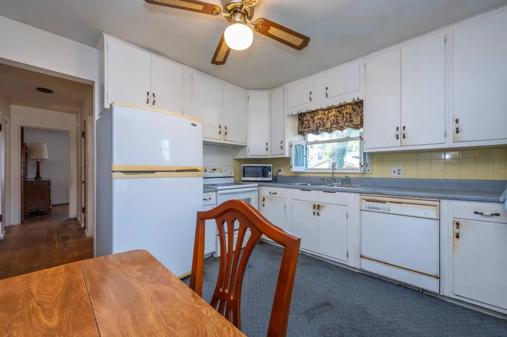 2308 Coles Avenue St. Joseph City MI 49085