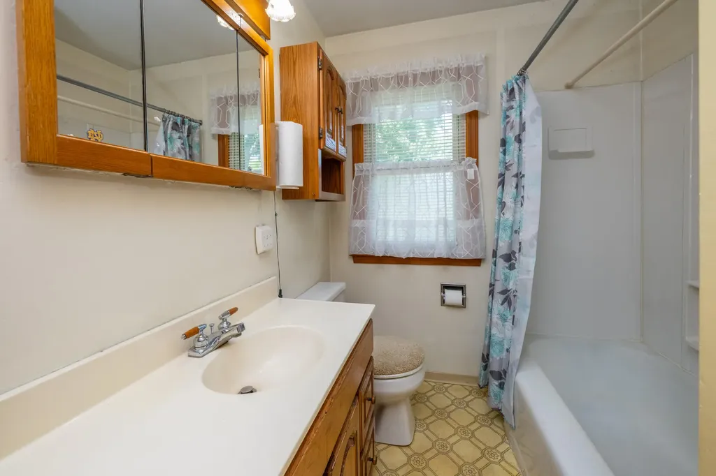 545 Western Avenue St. Joseph Charter Township MI 49022
