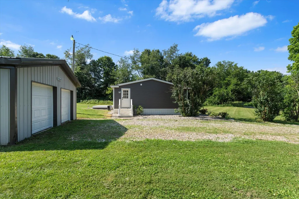 59009 Penn Road Penn Township MI 49031