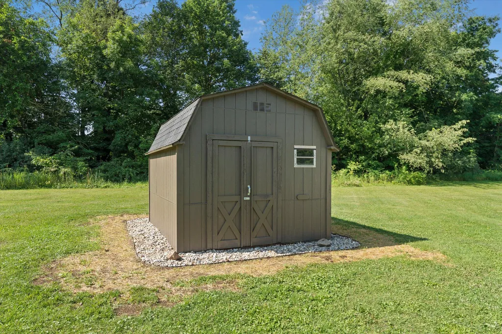 59009 Penn Road Penn Township MI 49031