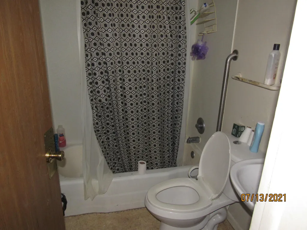 687 Mcguigan Avenue Benton Harbor City MI 49022