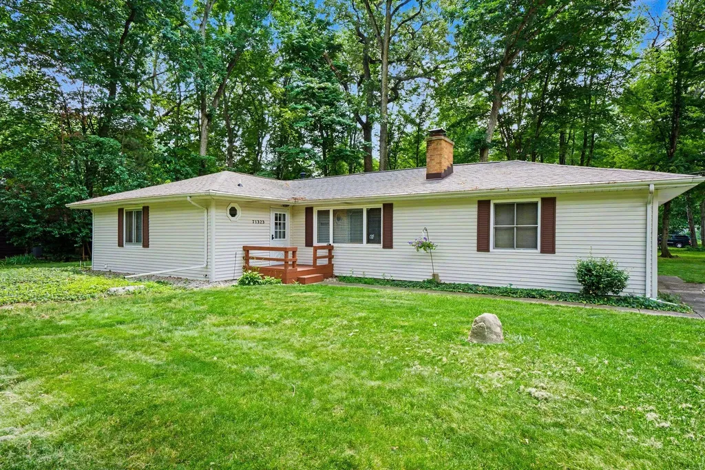 71323 Merle Street Ontwa Township MI 49112