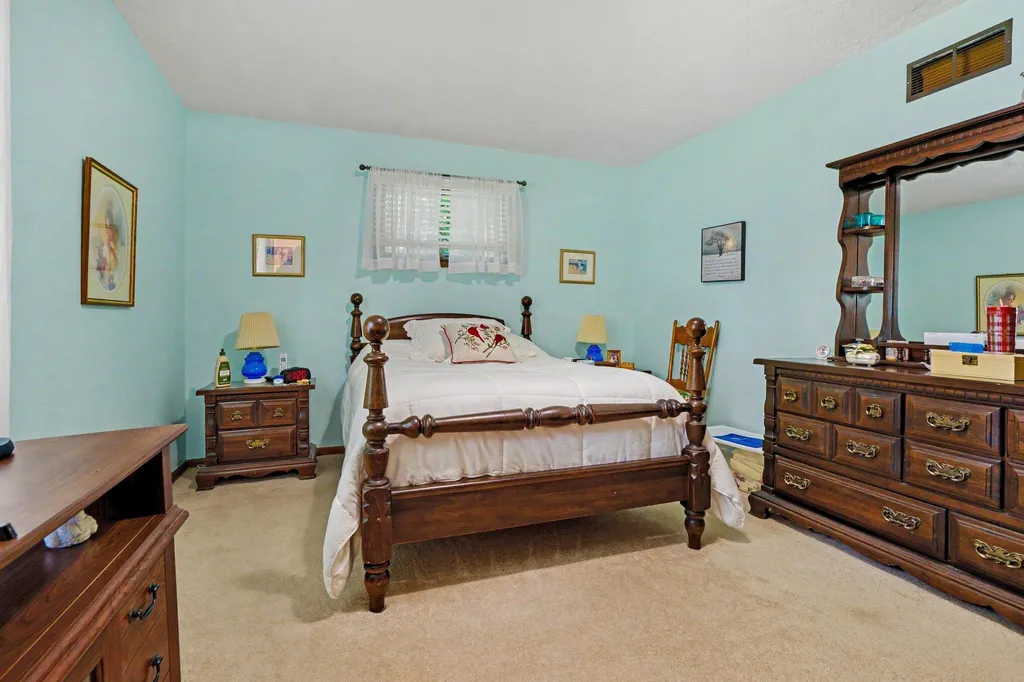 71323 Merle Street Ontwa Township MI 49112