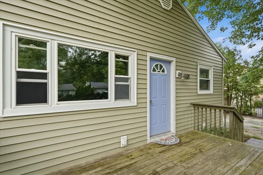 203 S Clinton Street New Buffalo City MI 49117