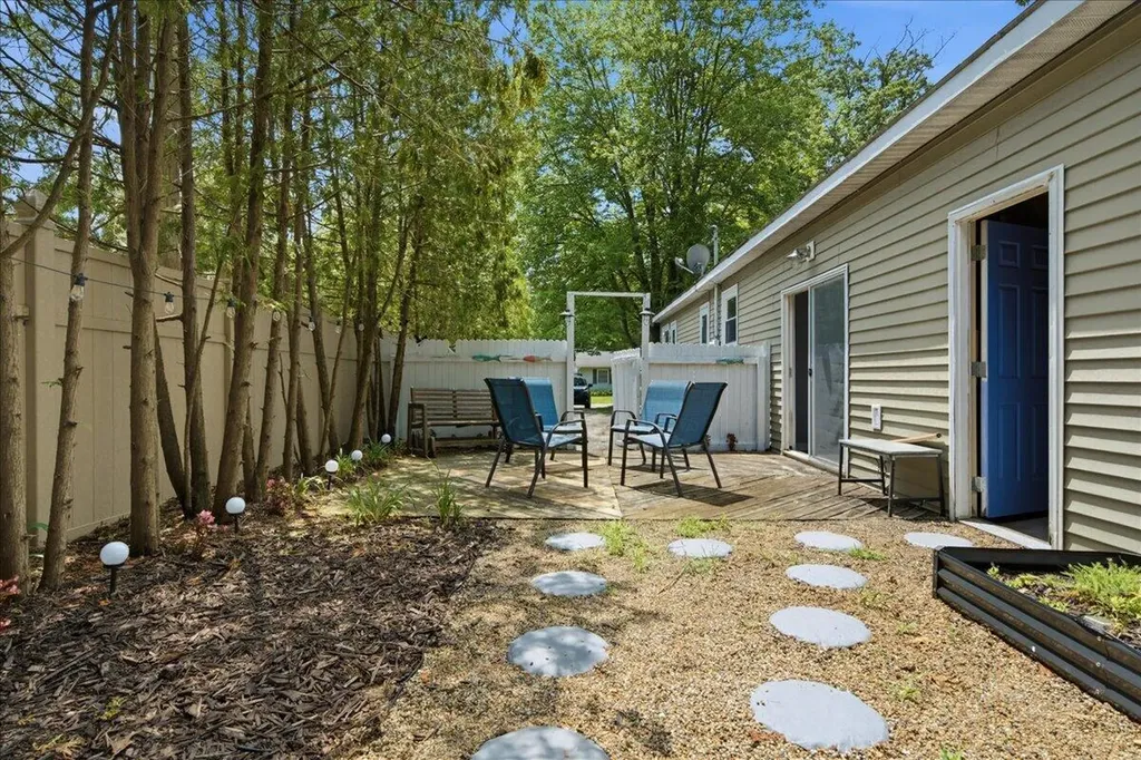 203 S Clinton Street New Buffalo City MI 49117