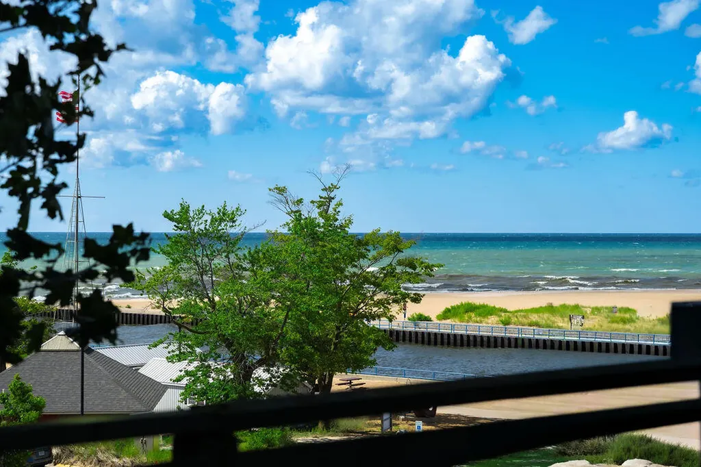 83 Michigan Avenue South Haven City MI 49090