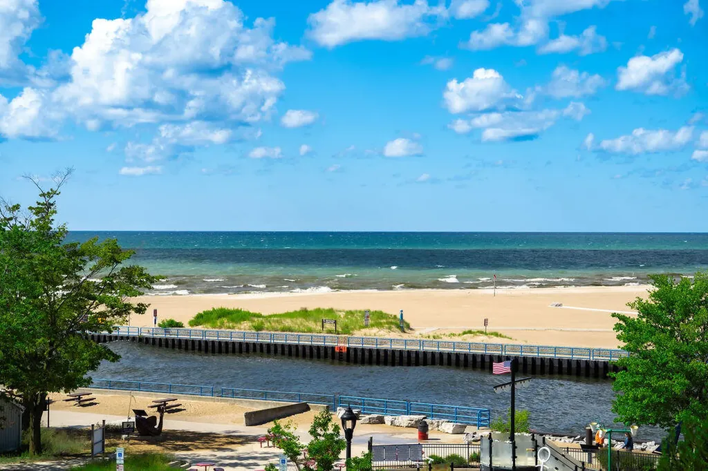 83 Michigan Avenue South Haven City MI 49090