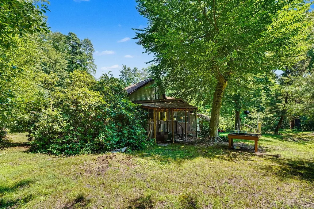 126 48th Street Lee Township MI 49056