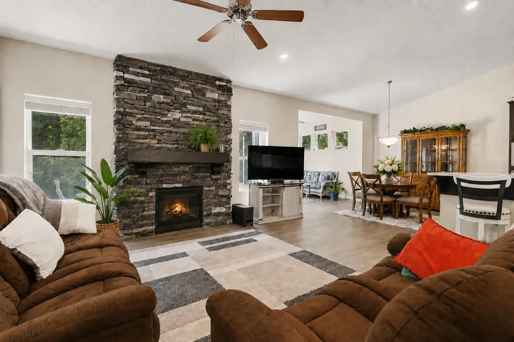 21029 Diamond Harbor Court Cassopolis Village MI 49031