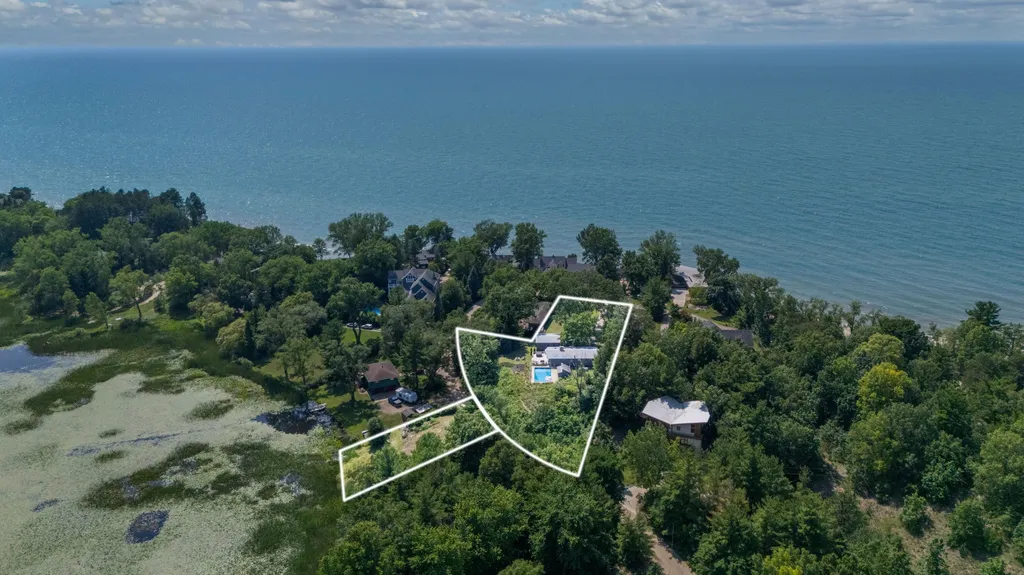 5501 Sunset Path Lincoln Charter Township MI 49127
