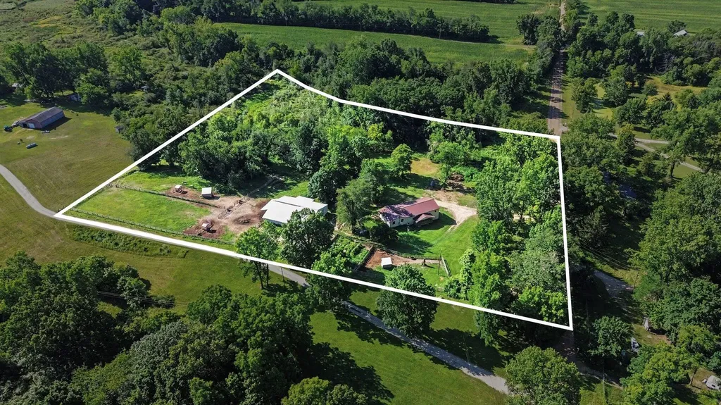 64795 Cassopolis Road Calvin Township MI 49031
