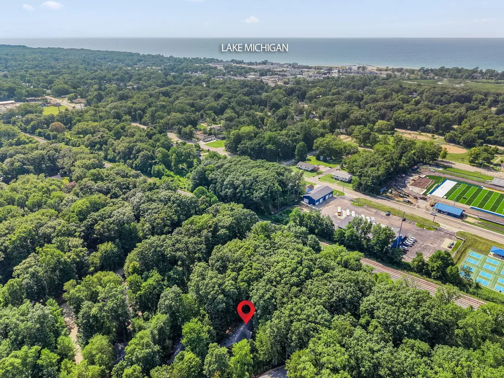 18 Walden Way New Buffalo City MI 49117