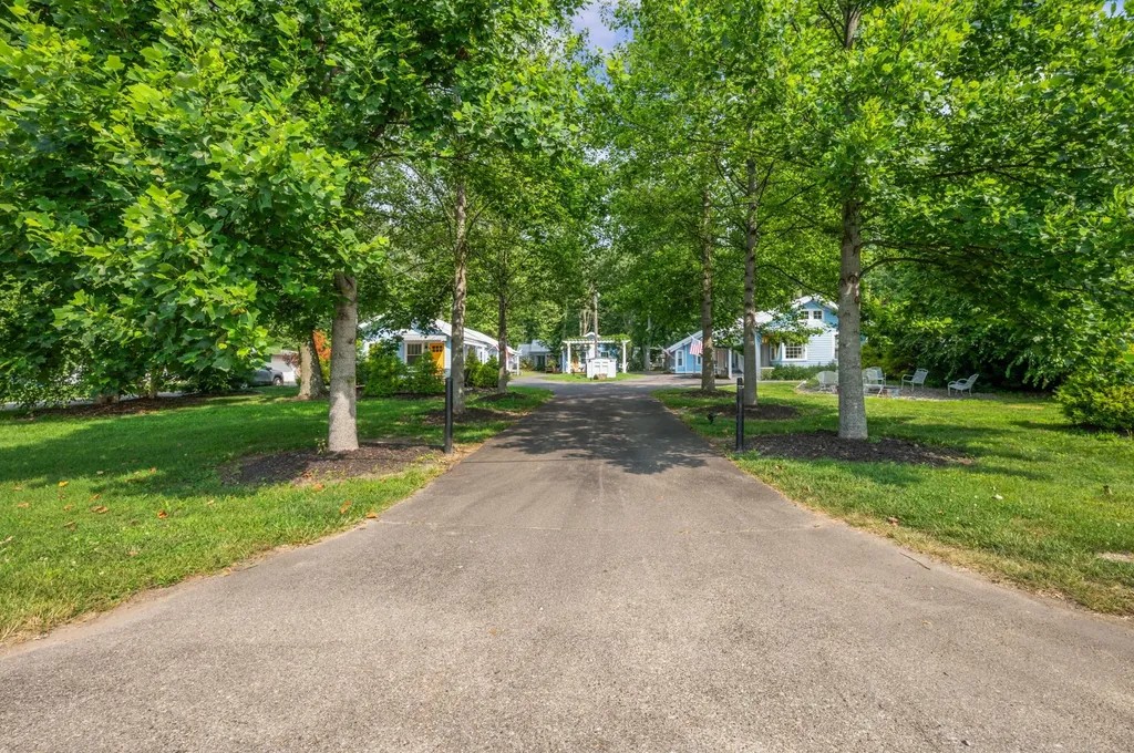5358 Paw Paw Lake Road Coloma Charter Township MI 49038