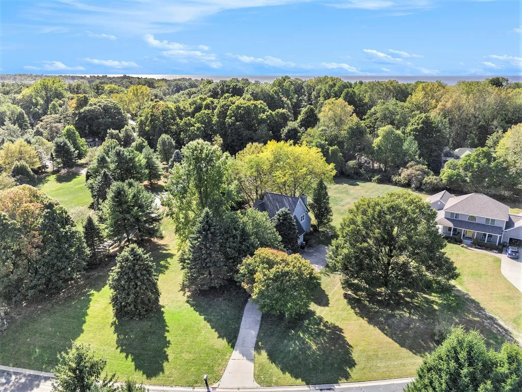 507 Lena Drive South Haven City MI 49090