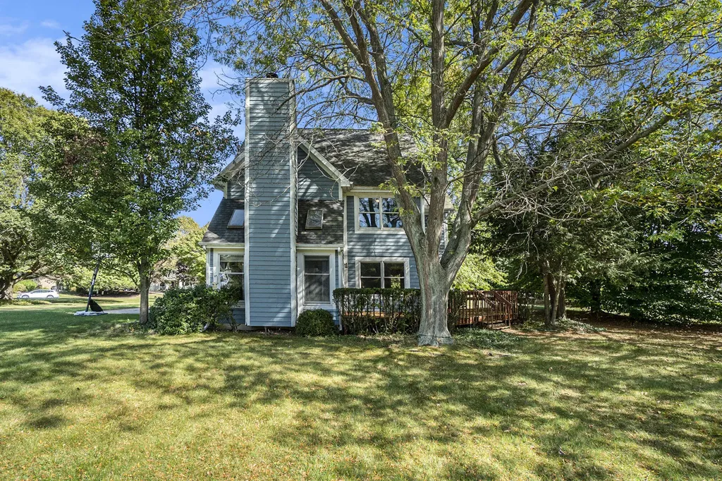 507 Lena Drive South Haven City MI 49090