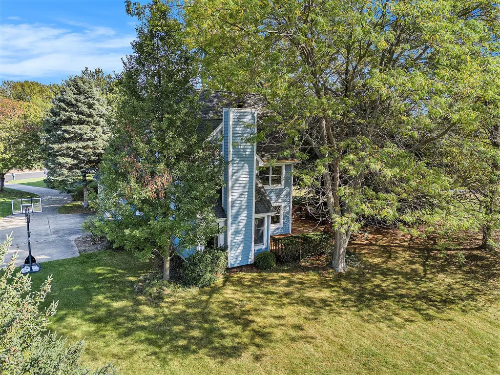 507 Lena Drive South Haven City MI 49090