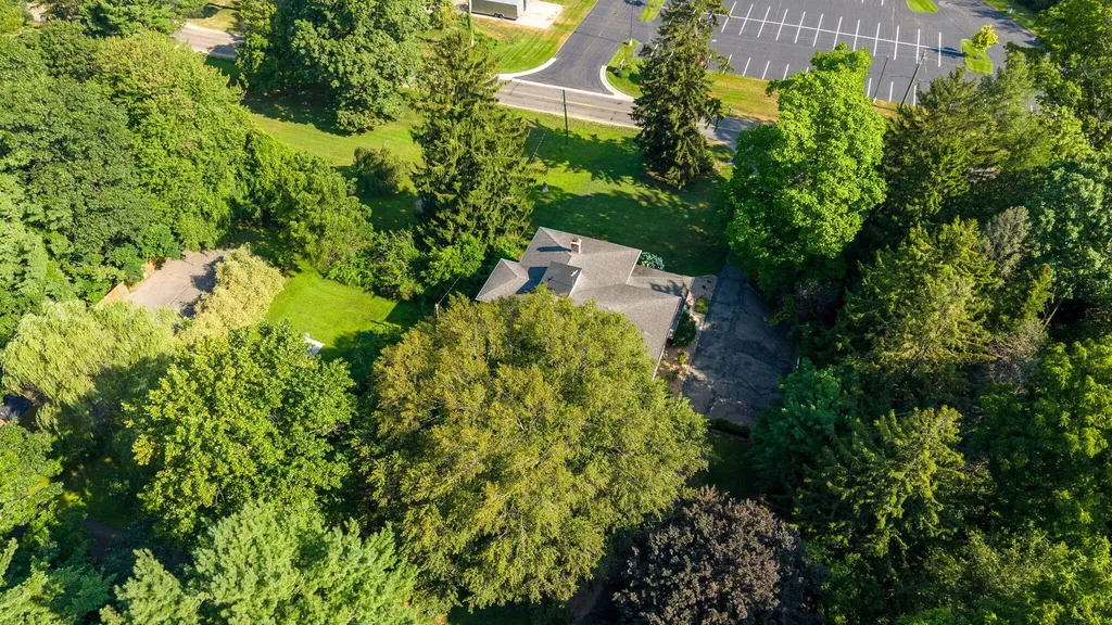 72861 8th Avenue South Haven Charter Township MI 49090