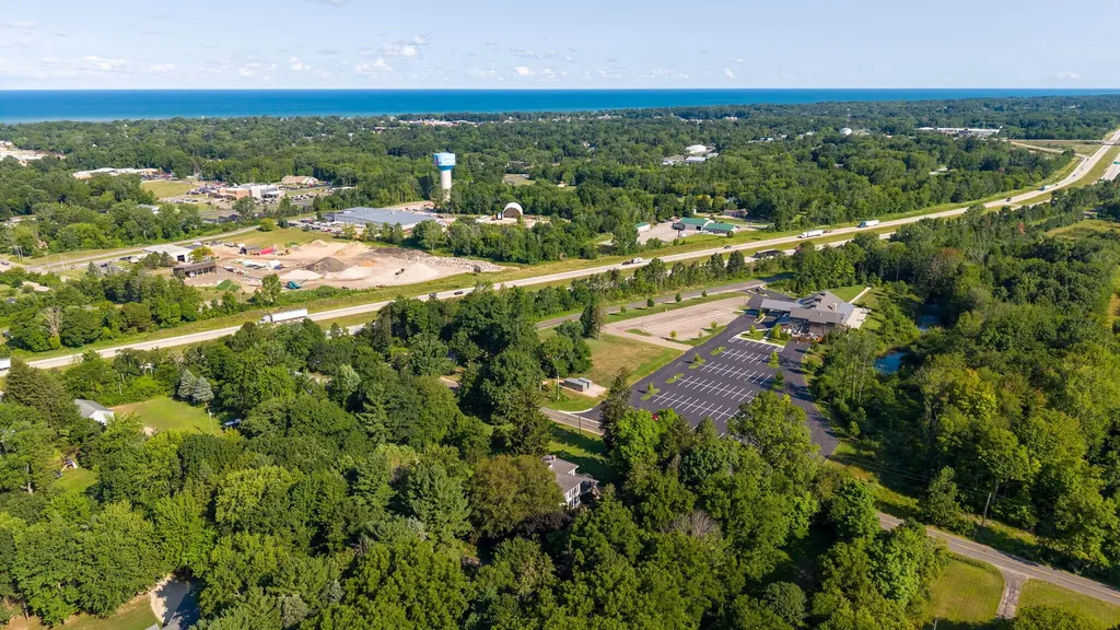 72861 8th Avenue South Haven Charter Township MI 49090