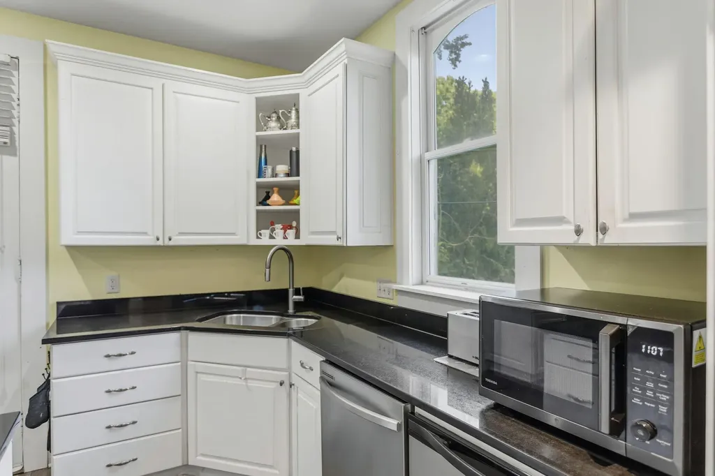 72861 8th Avenue South Haven Charter Township MI 49090