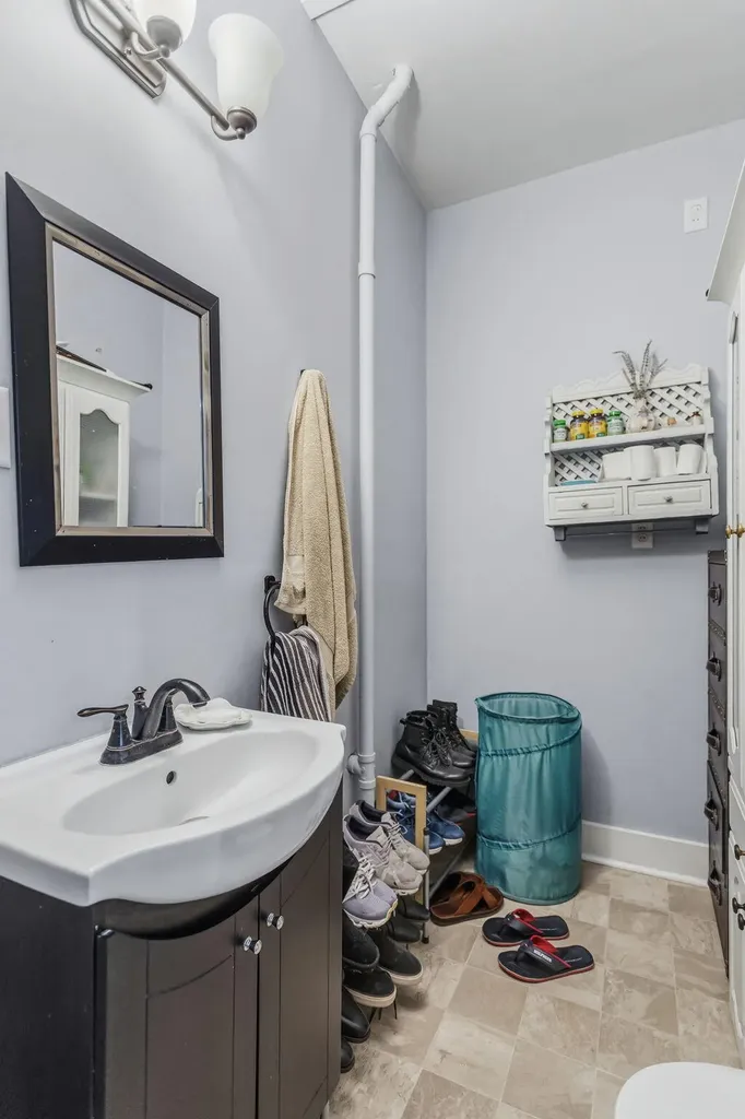 72861 8th Avenue South Haven Charter Township MI 49090