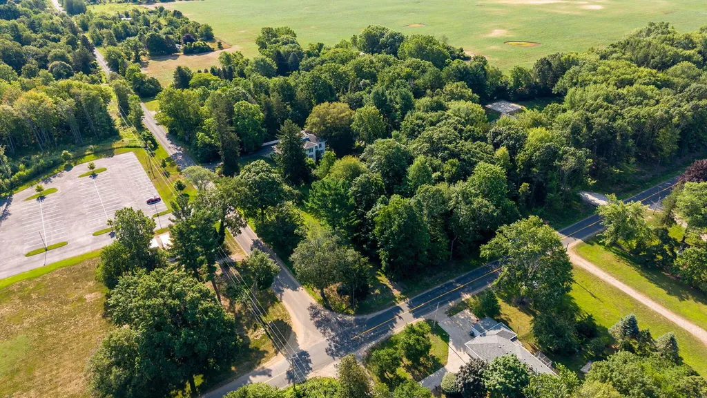 72861 8th Avenue South Haven Charter Township MI 49090