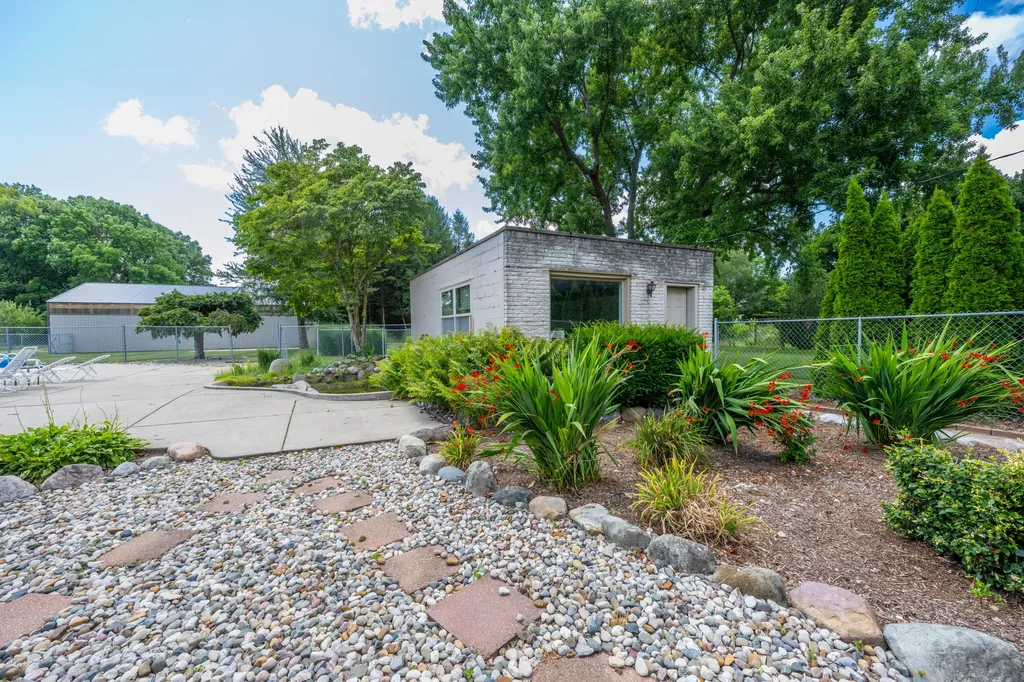 1314 Miners Road Royalton Township MI 49085